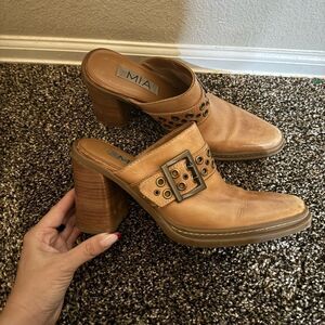 Vtg Y2K MIA Leather Block Heel Western Pointed Toe Boot Mule Sz 8 Harness‎ Strap